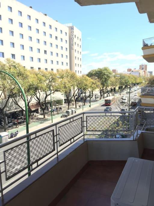 Apartament Amplio Piso En Nervion, Excelente Zona De La Ciudad. *